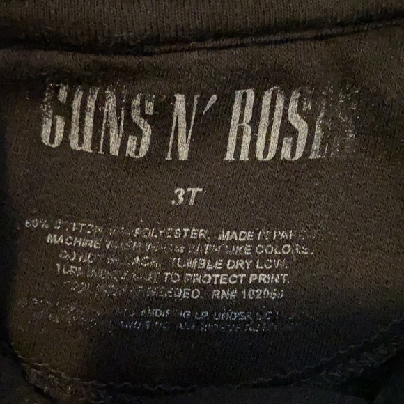 Guns and roses sweater size 3T , - Picture 3 of 3